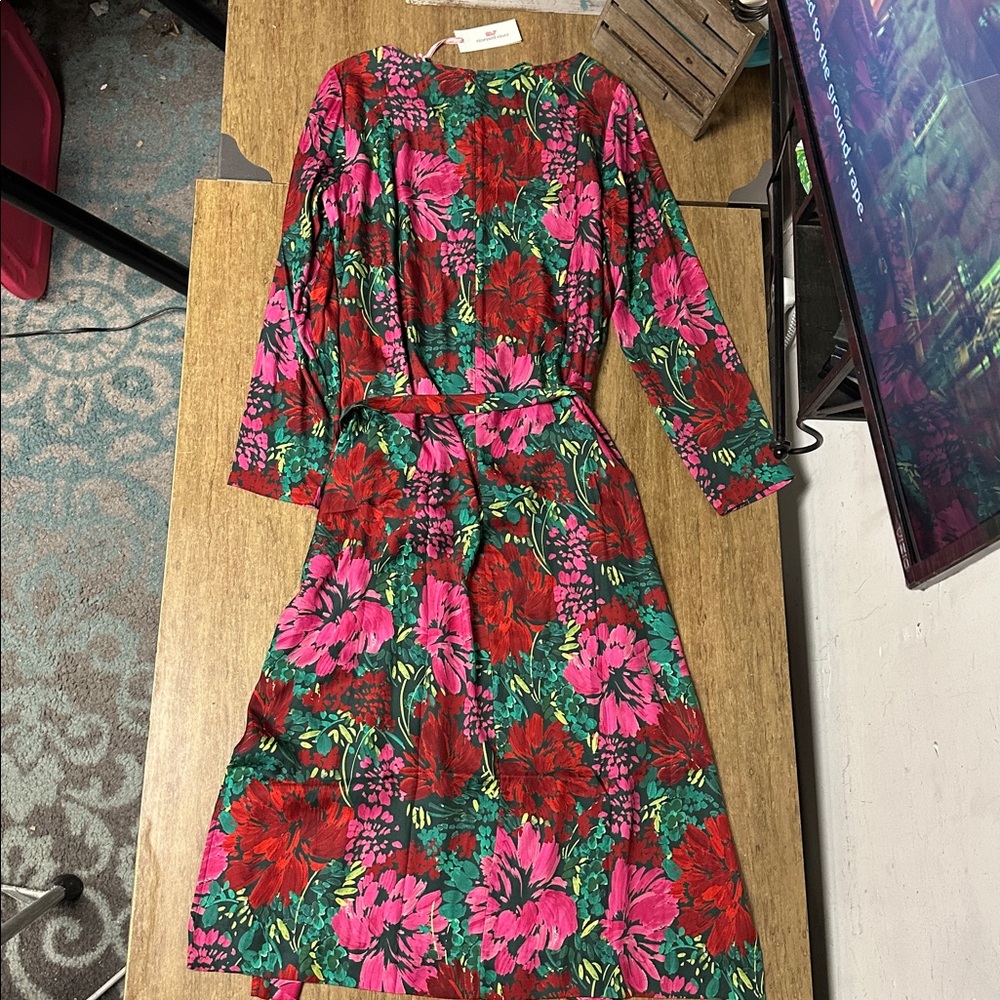 Vineyard vines nwt silk twill Christmas colors green red pink long sleeve dress - Picture 10 of 12